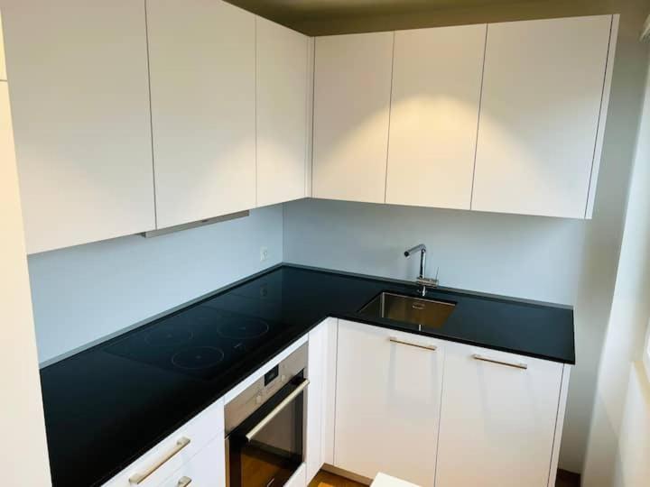 Leilighet Huge 2-room With Balcony In Center Alt 151 - Self Checkin *